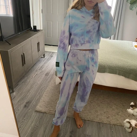 Danzy Pants Jumpsuits Danzy 2piece Jogging Cropped Hoodie